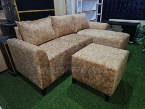 Nauza Sofa Mpya Shape Na Coffe Table Yake