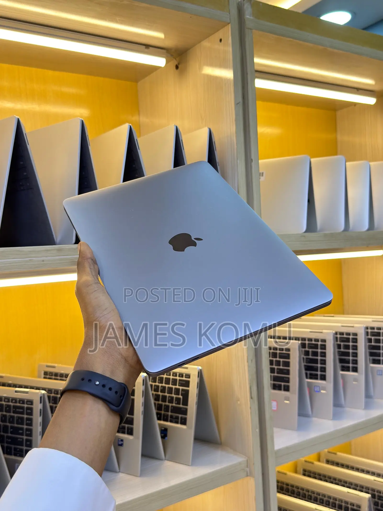 Laptop Apple MacBook Pro 2017 8GB Intel Core I5 SSD 256GB