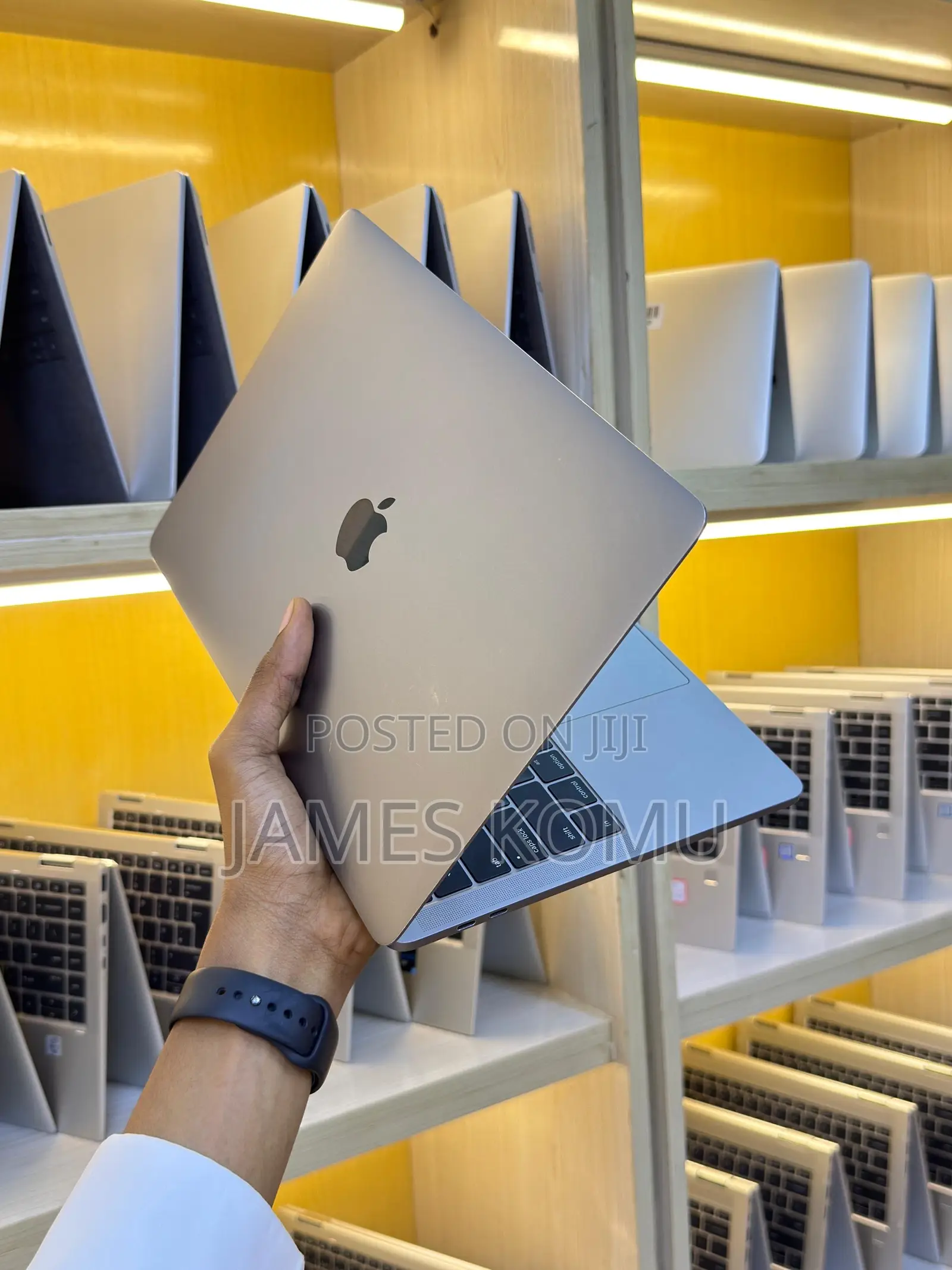 Laptop Apple MacBook Pro 2017 8GB Intel Core I5 SSD 256GB