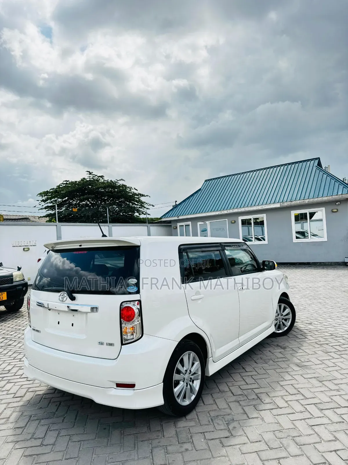 Toyota Corolla Rumion 2011 Pearl