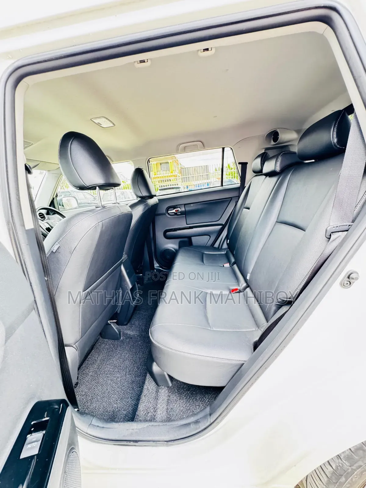 Toyota Corolla Rumion 2011 Pearl