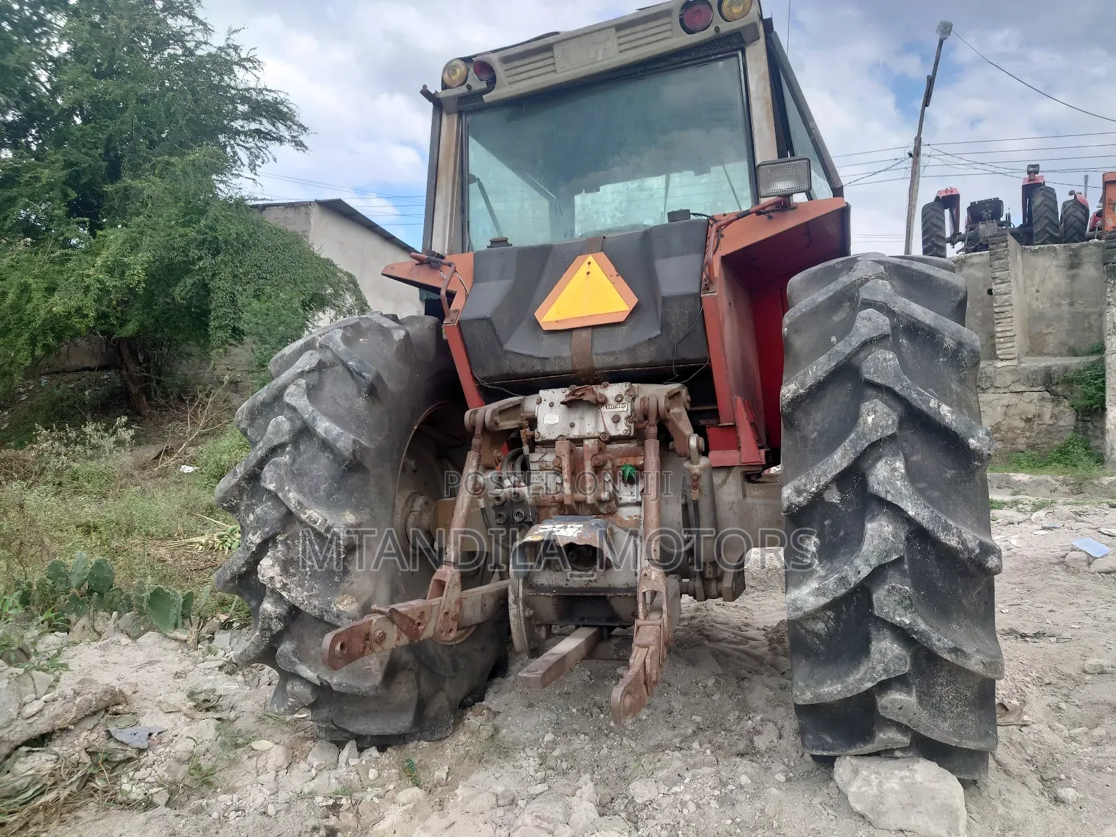Heavy Weight Tractor Massey Ferguson