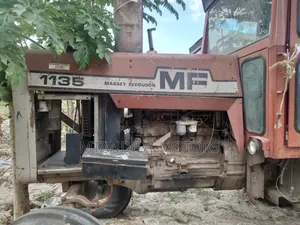 Heavy Weight Tractor Massey Ferguson