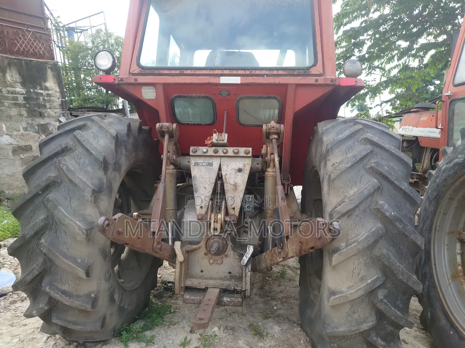 Heavy Weight Tractor Massey Ferguson
