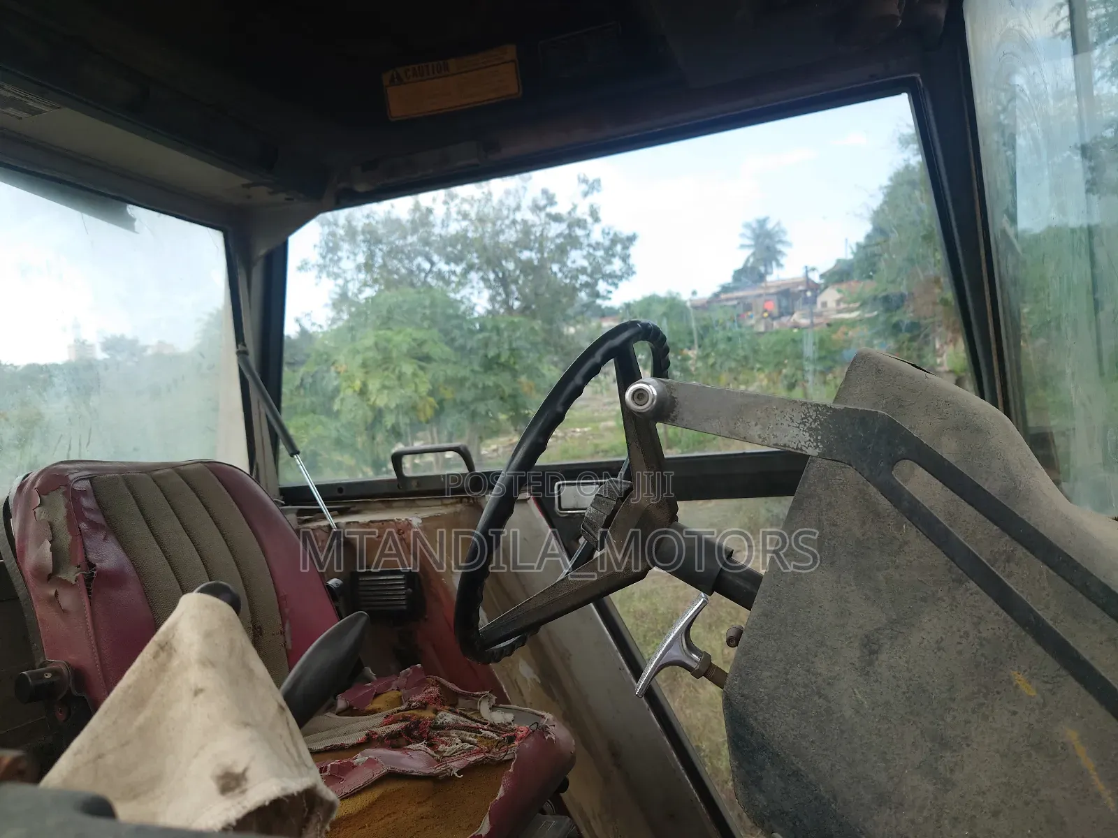 Heavy Weight Tractor Massey Ferguson