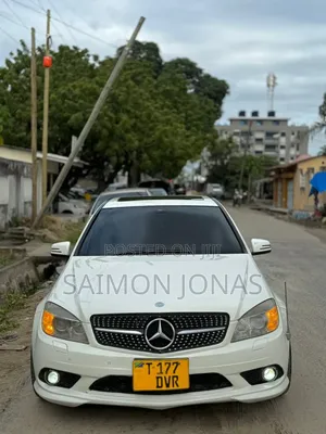 Photo - Mercedes-Benz C-Class 2008 White