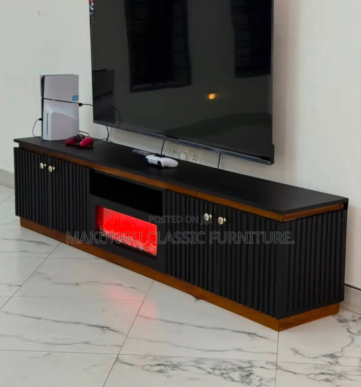 Tv Showcase Yenye Futi Sita Na Fireplace Features