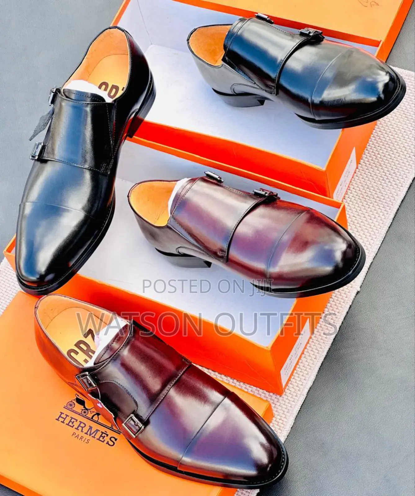 Men's Official Shoes With Two Dominant Colours in Moccasins