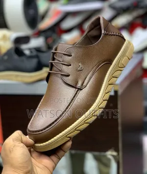 Makiss Brand Men's Leather Shoes Pure New and Original
