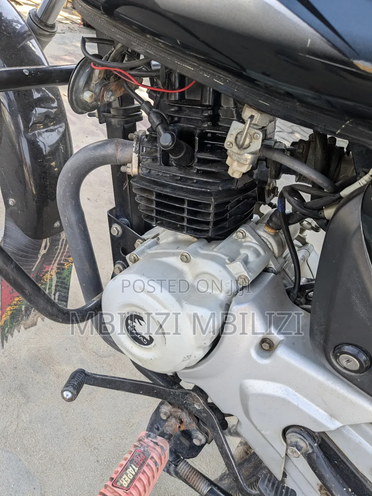 Bajaj Boxer 125 2024 Black