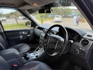 Land Rover Discovery 2016 Black
