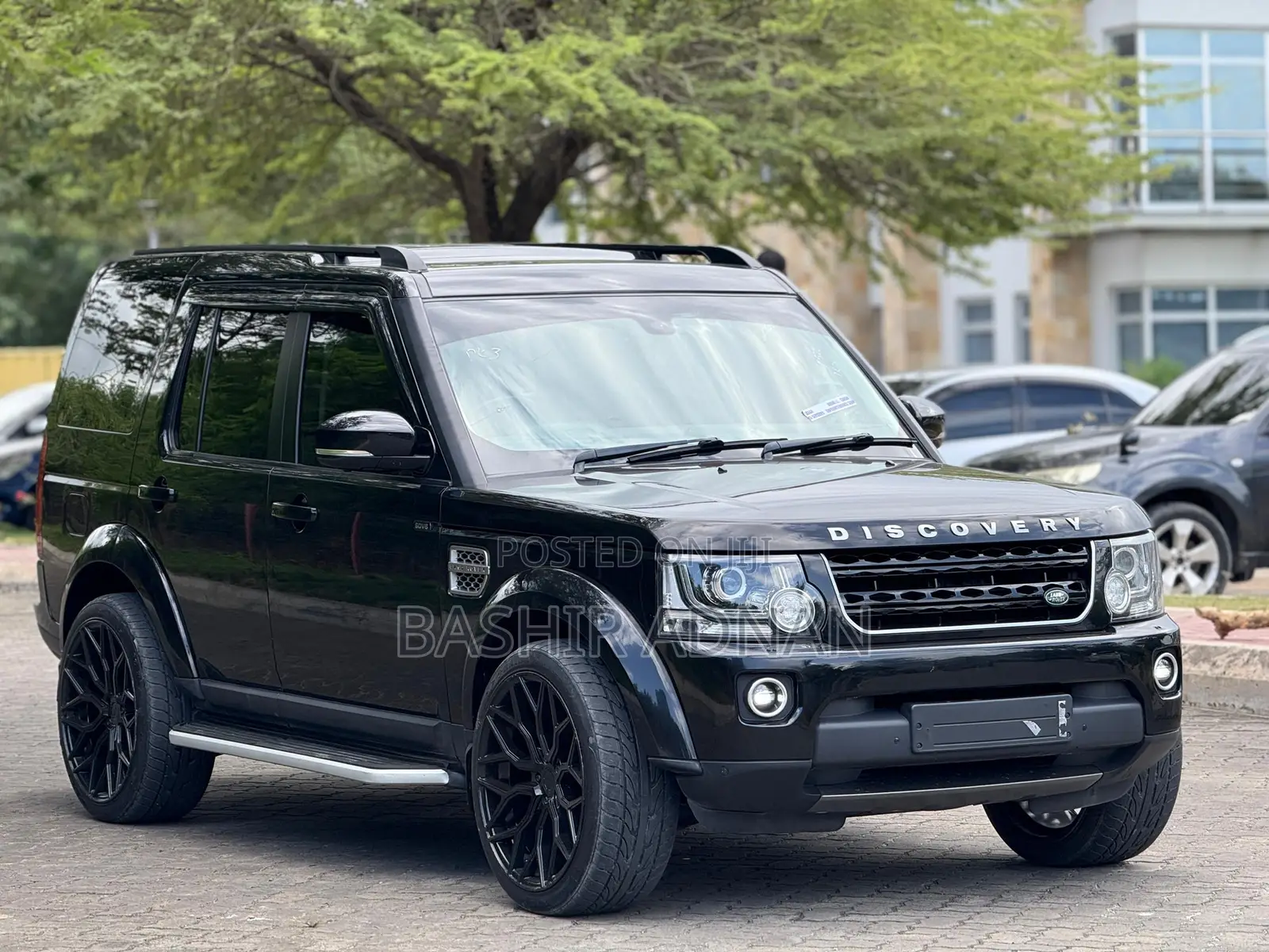 Land Rover Discovery 2016 Black