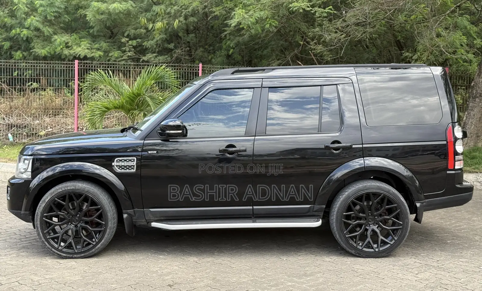 Land Rover Discovery 2016 Black