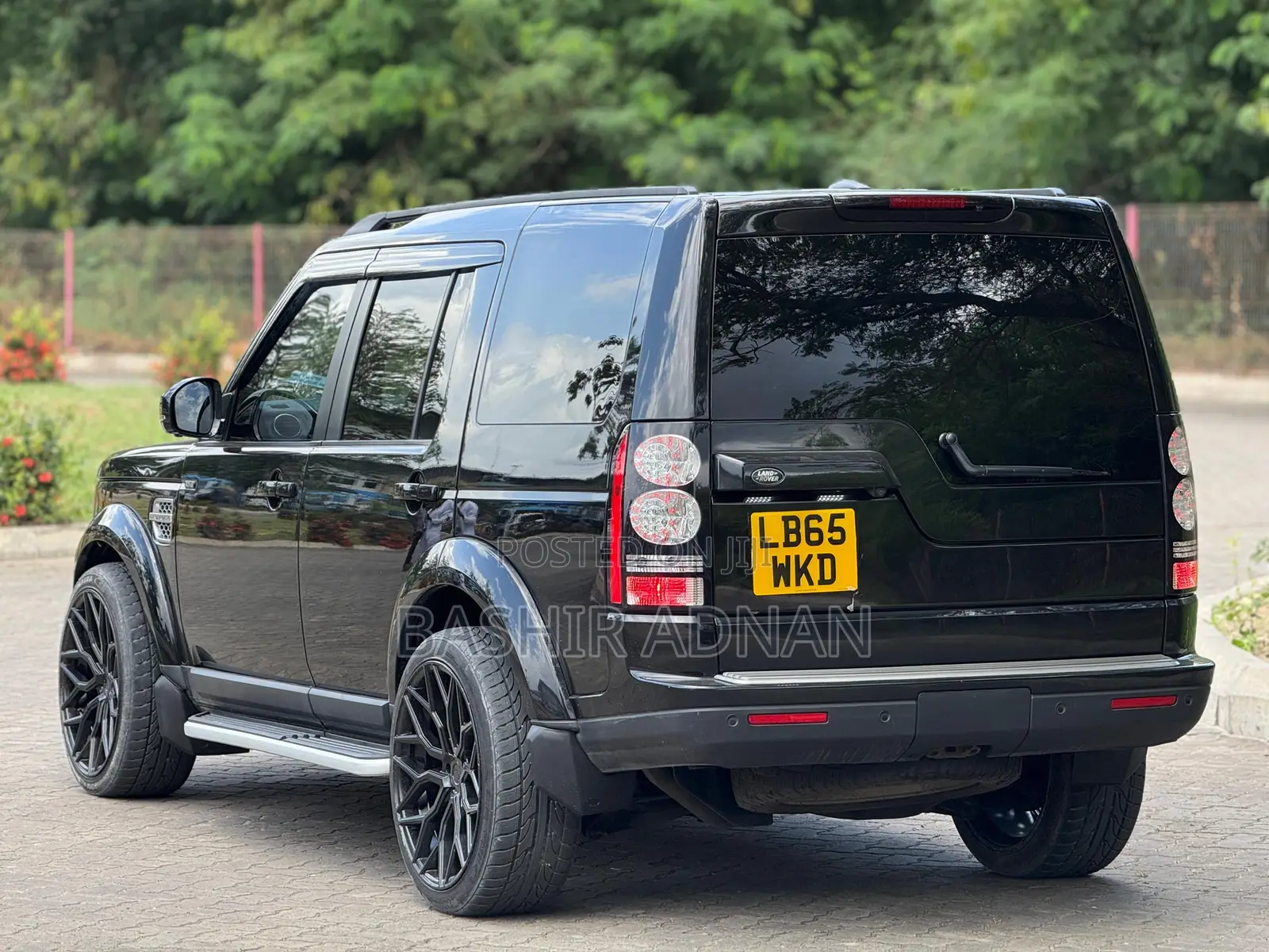 Land Rover Discovery 2016 Black