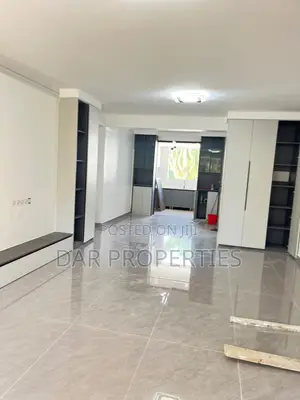 3bdrm Apartment in Oysterbay Dar Es for sale