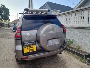 Toyota Land Cruiser Prado 4.0 Petrol GX-L 2020 Gray