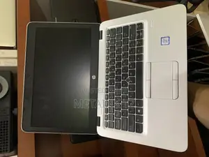 Laptop HP EliteBook 820 G3 8GB Intel Core I7 HDD+SSD 256GB