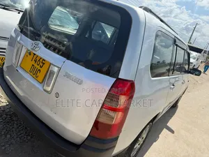 Toyota Succeed 2008 Silver