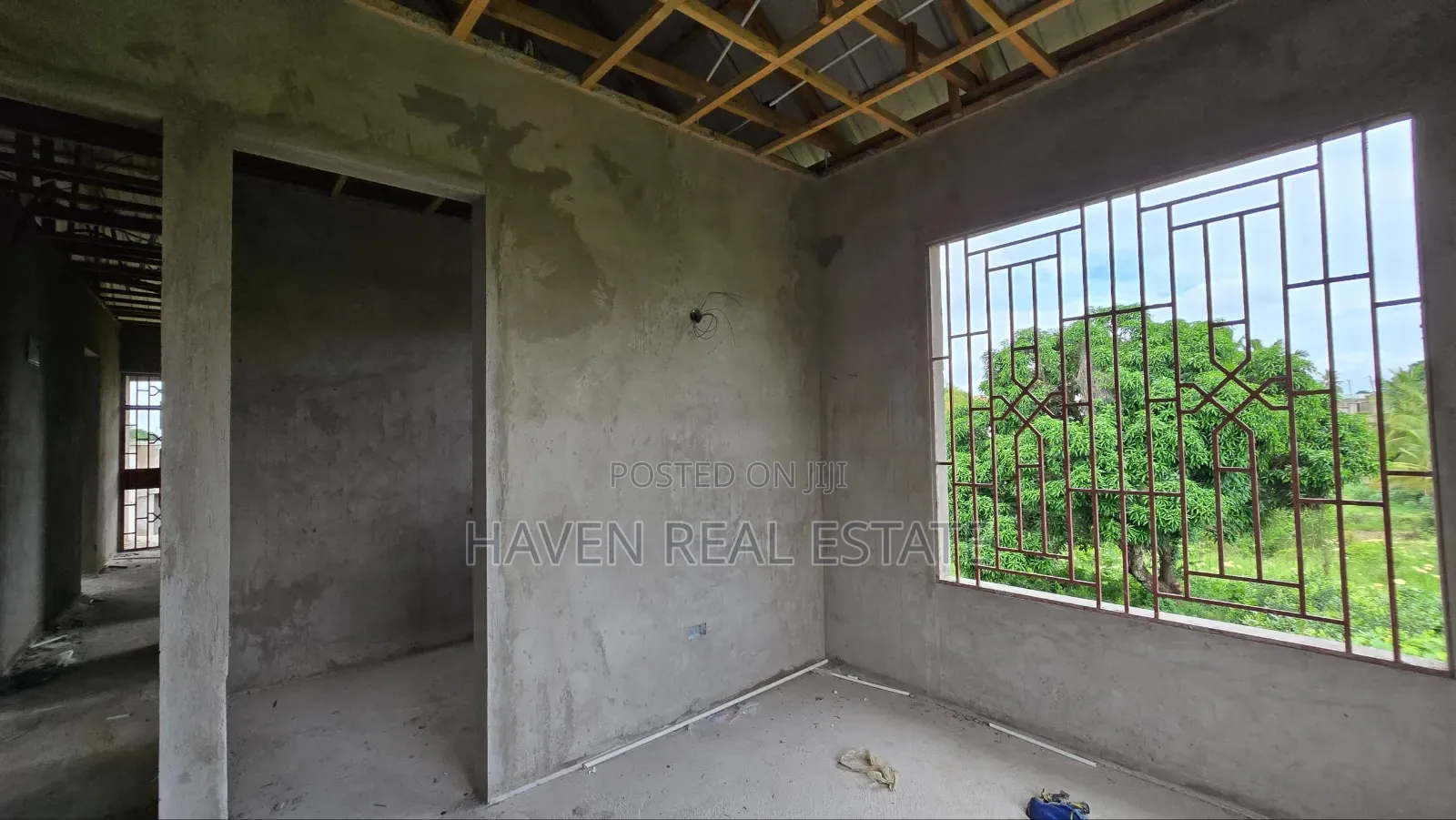 6bdrm House in Goba for sale