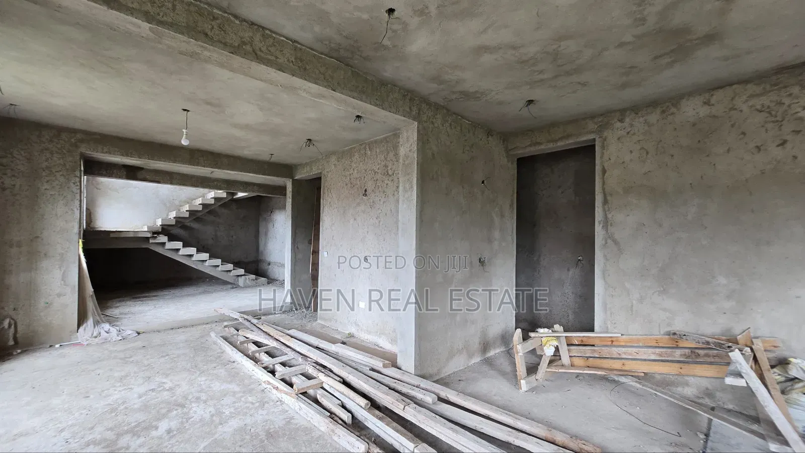 6bdrm House in Goba for sale
