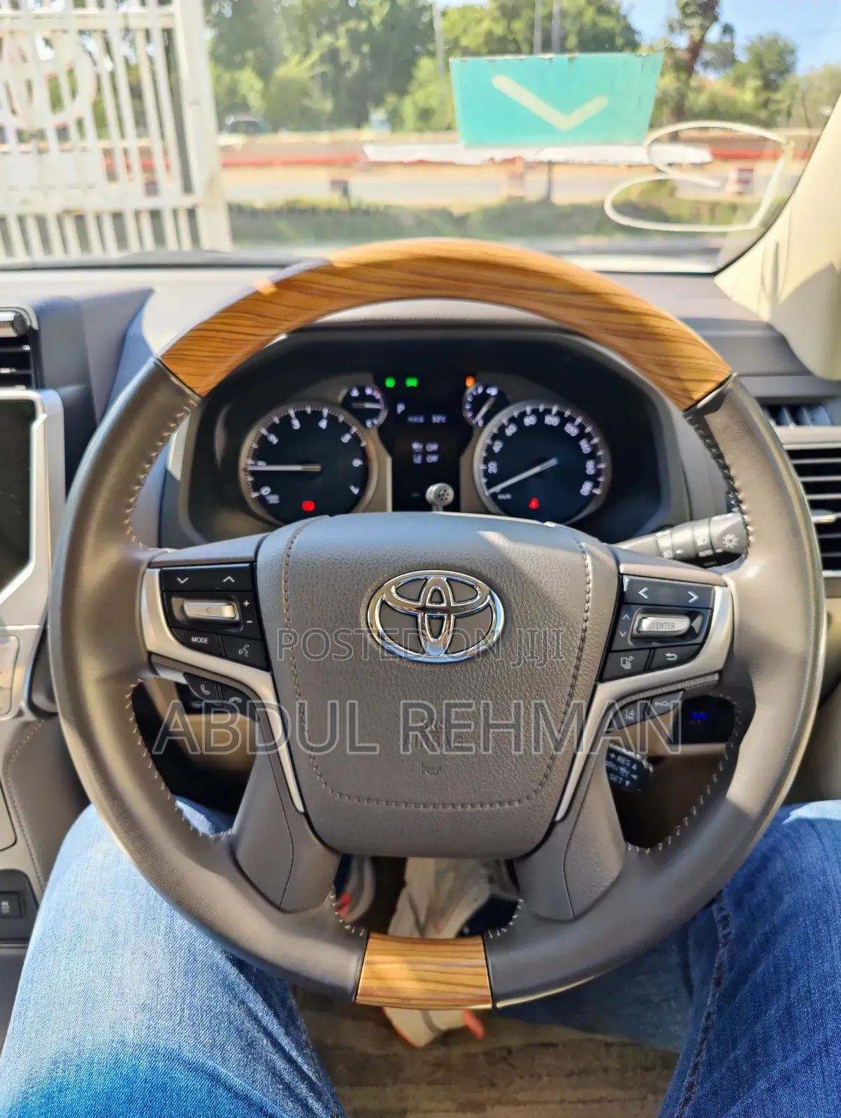 Toyota Land Cruiser Prado 2.7 2022 White
