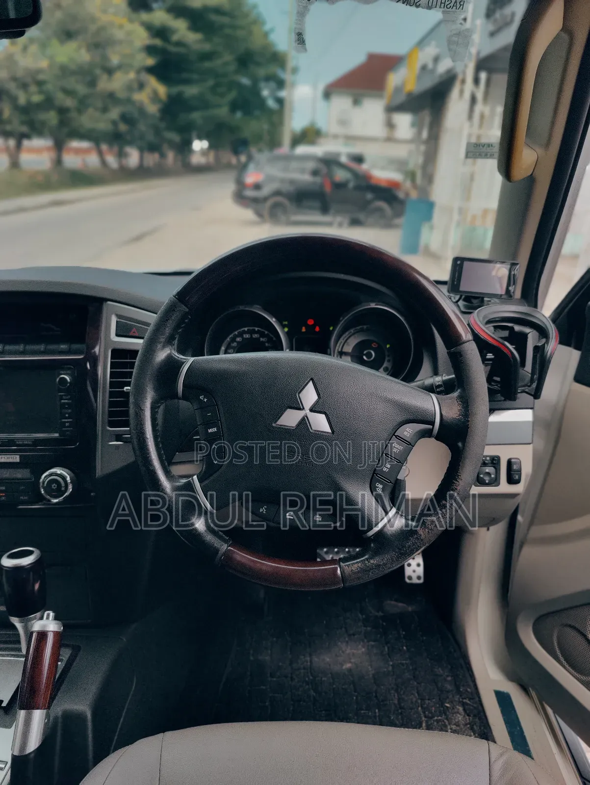 Mitsubishi Pajero V90 3.2 DI-D 2014 White