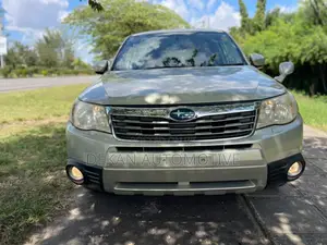 Photo - Subaru Forester 2.0 X Trend 2008 Gold