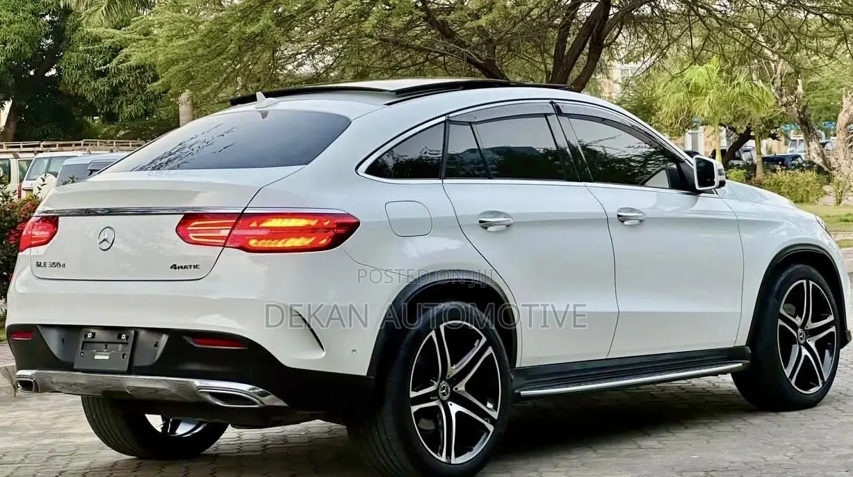 Mercedes-Benz GLC-Class 2017 White