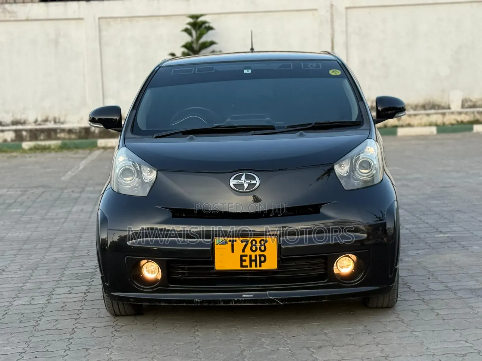 Toyota iQ 2010 Black