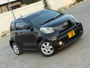 Toyota iQ 2010 Black