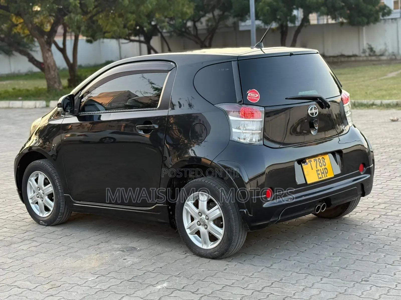 Toyota iQ 2010 Black