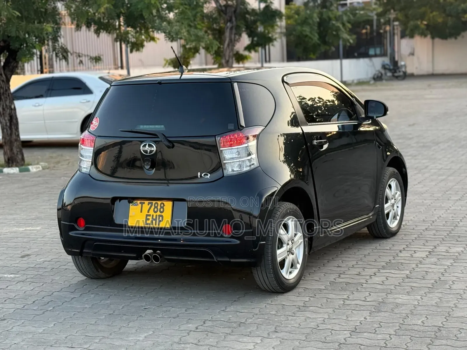 Toyota iQ 2010 Black