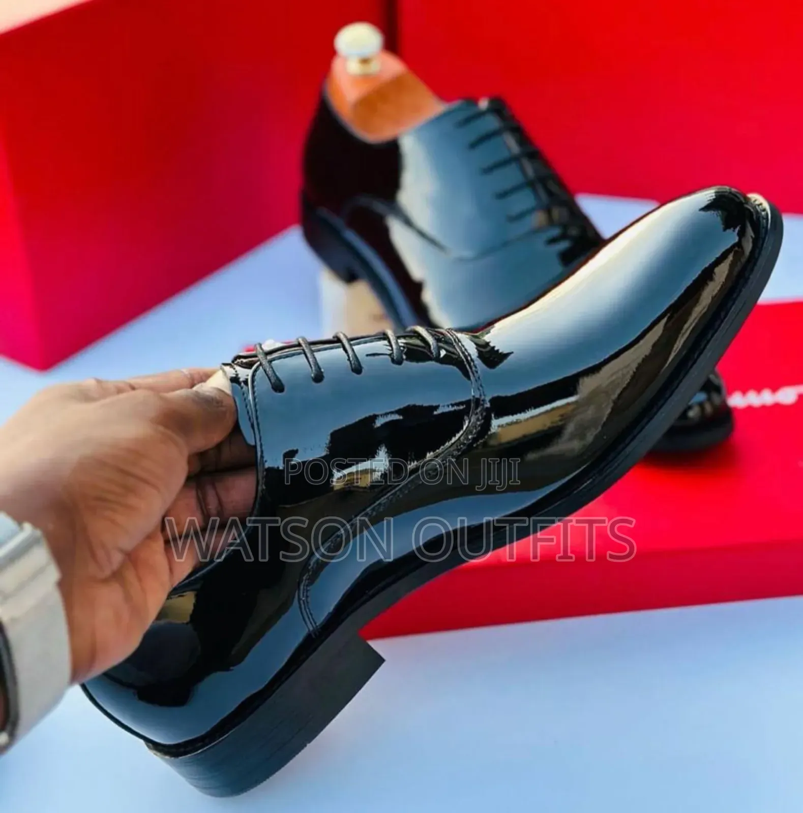 Men's Exceptional Black Shinning Leather Shoes