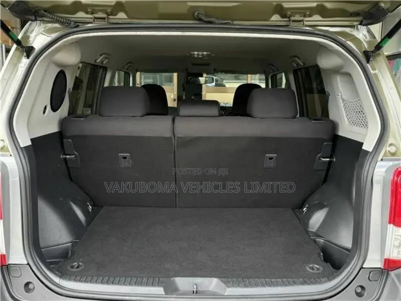 Toyota Corolla Rumion 2009 Green