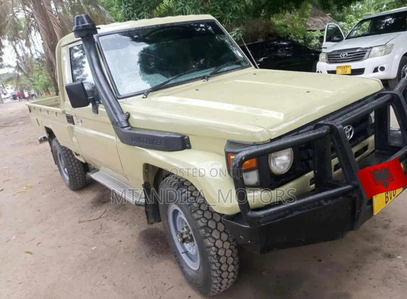 Toyota Land Cruiser 90 2000 Beige
