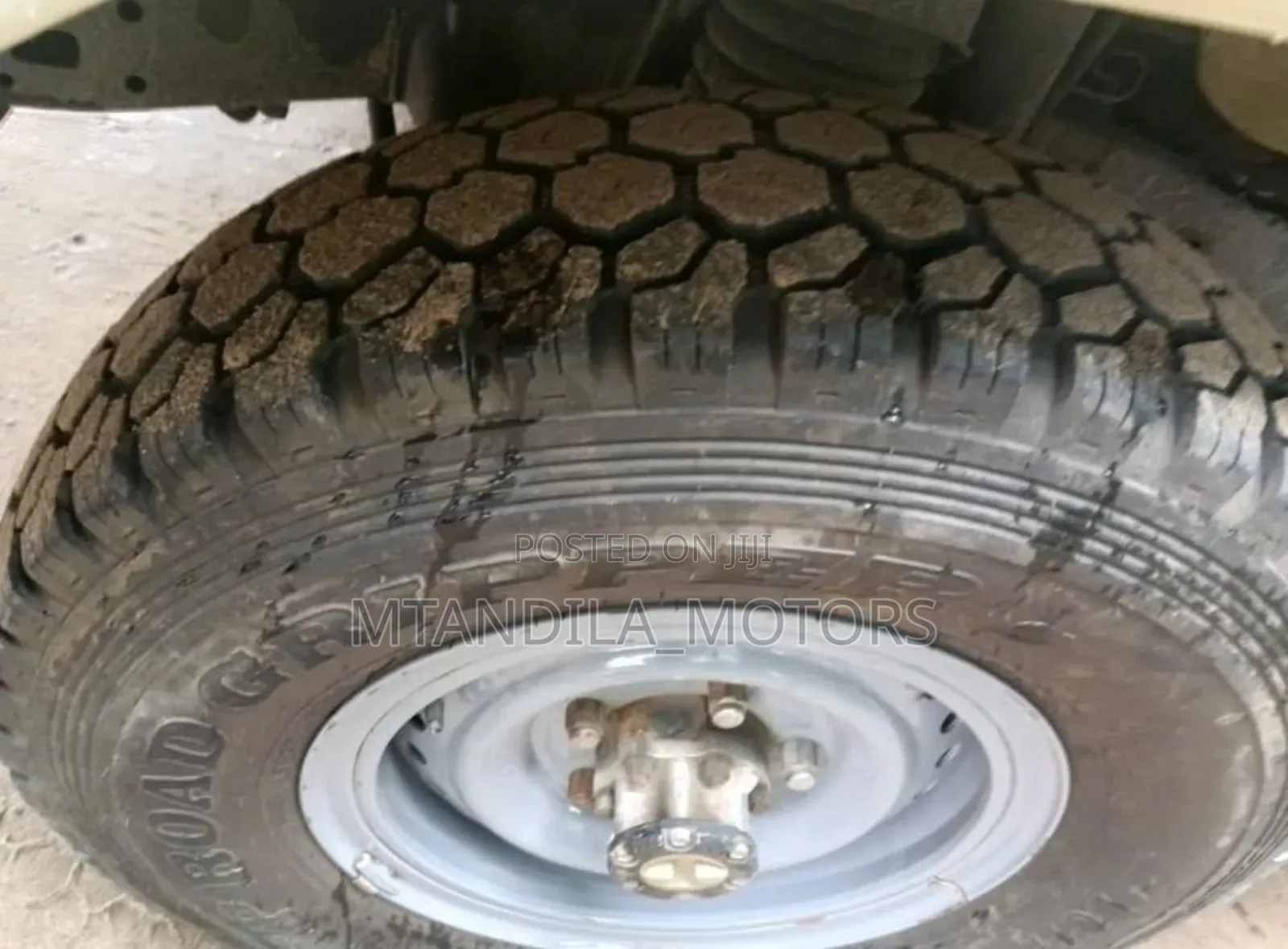 Toyota Land Cruiser 90 2000 Beige