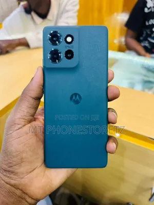 Photo - Motorola Edge 50 256 GB