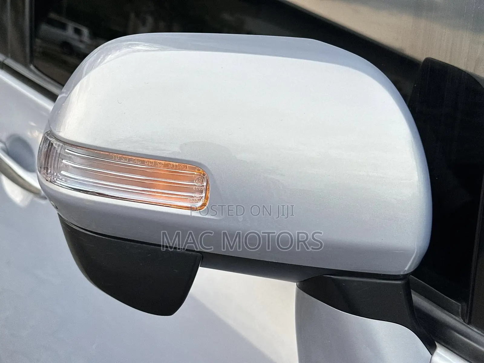 Toyota Noah 2010 Silver