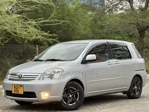 Toyota Raum 2008 Silver