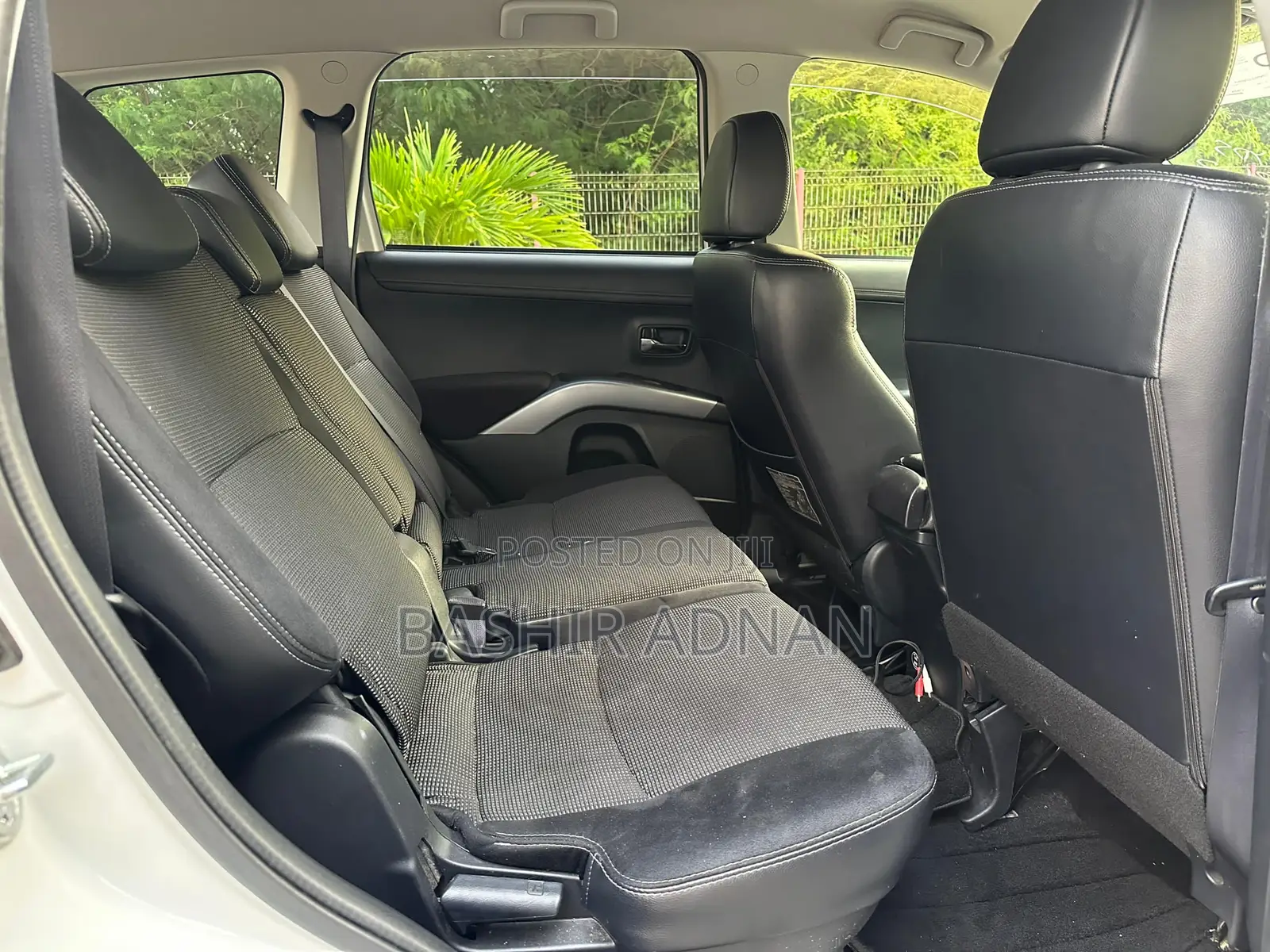 Mitsubishi Outlander Sport SE 2011 White