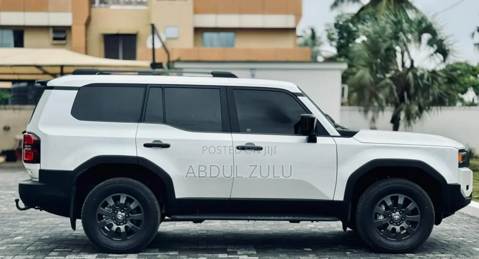 Toyota Land Cruiser Prado 2024 White