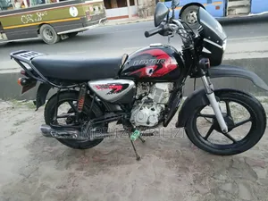 Bajaj Boxer X125 2024 Black