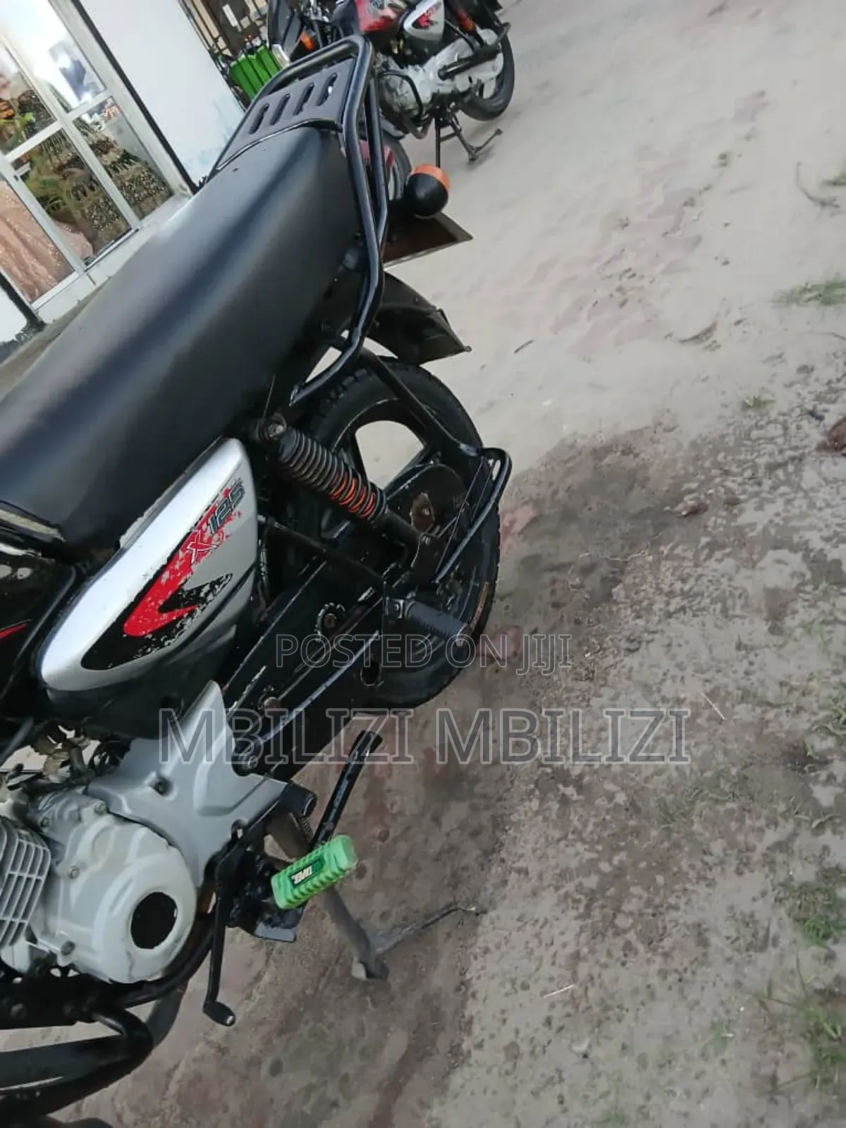 Bajaj Boxer X125 2024 Black