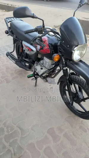Bajaj Boxer X125 2024 Black