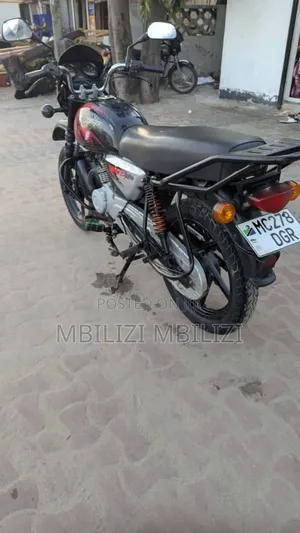 Bajaj Boxer X125 2024 Black