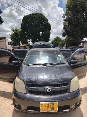 Toyota IST 2006 Black