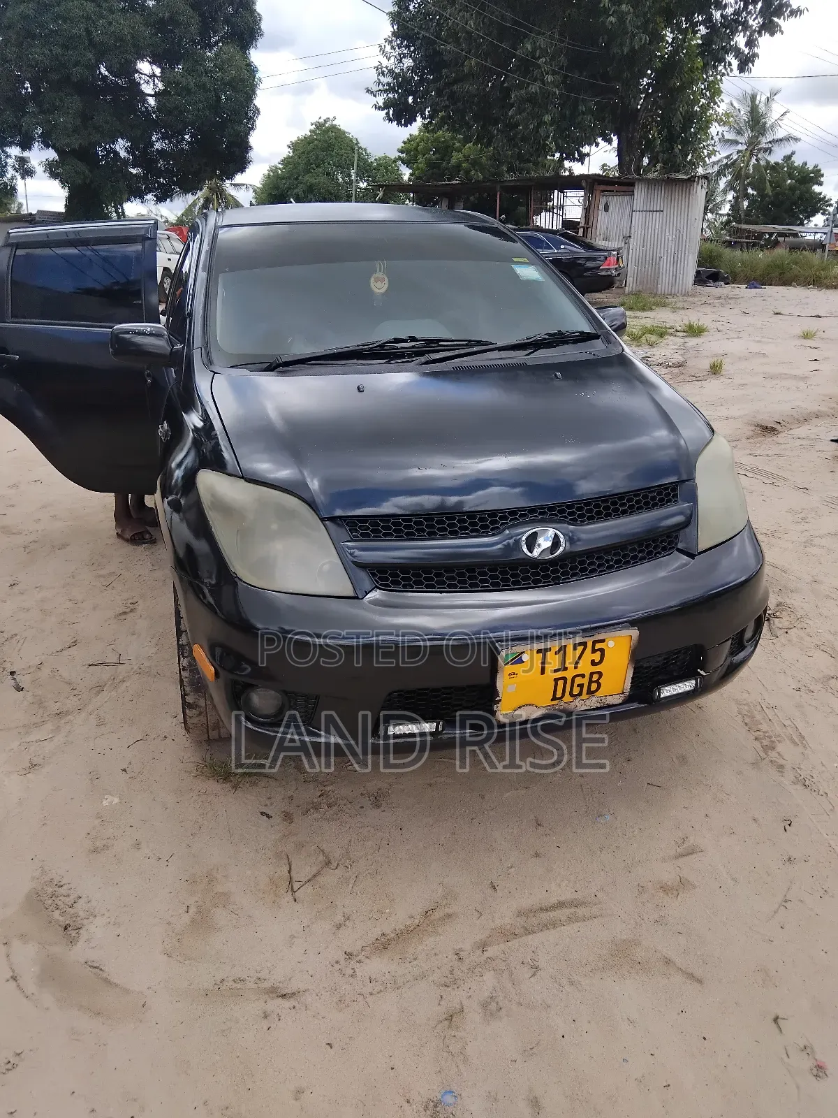 Toyota IST 2006 Black