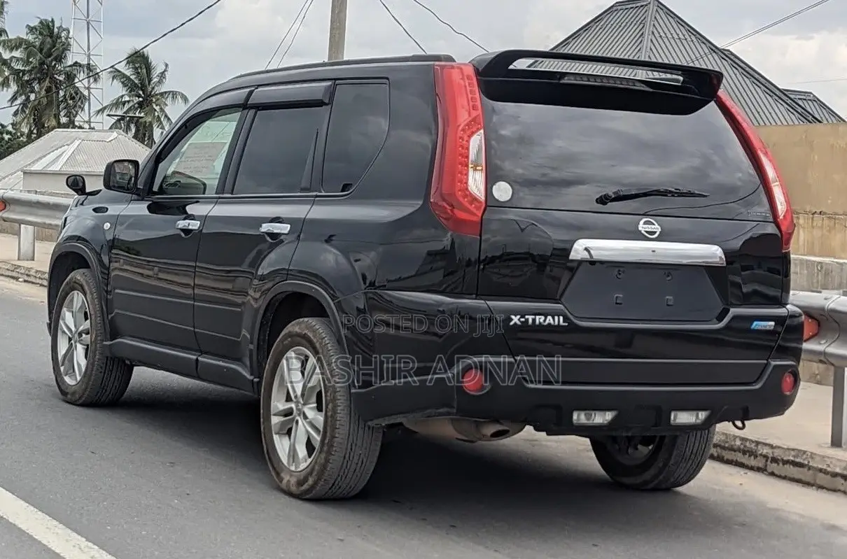 Nissan X-Trail 1.6 Diesel FWD 2014 Black