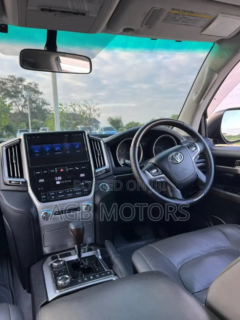 Toyota Land Cruiser 2020 Black