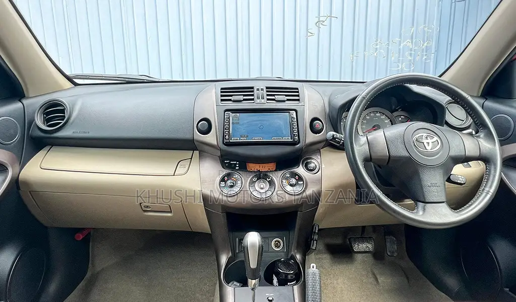 Toyota Vanguard 2009 Red